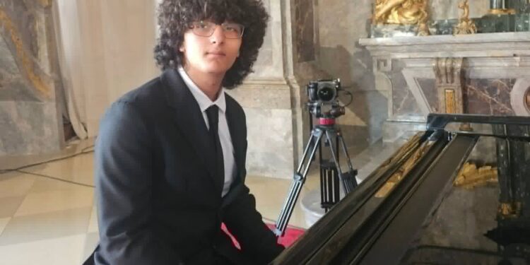 Sighnaghi Art School student wins first honorary place at Ferenc Liszt IX International Competition