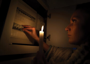 A person during a power cut. Source: FB