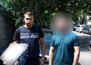 Two arrested for assaulting two citizens and stealing phones, one is minor