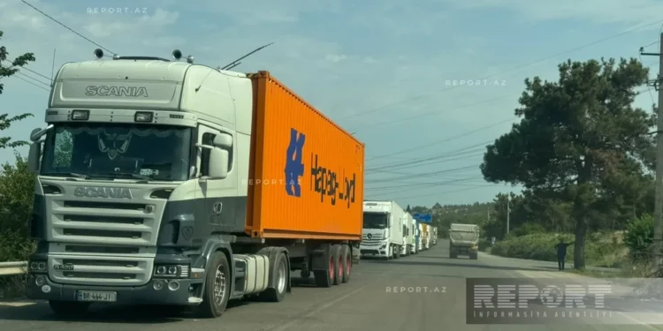 Azerbaijani trucks stranded at Georgian border as embassy raises concerns